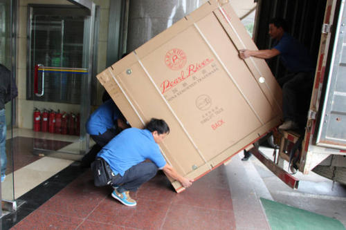 蓝田钢琴贵重工艺品无忧运